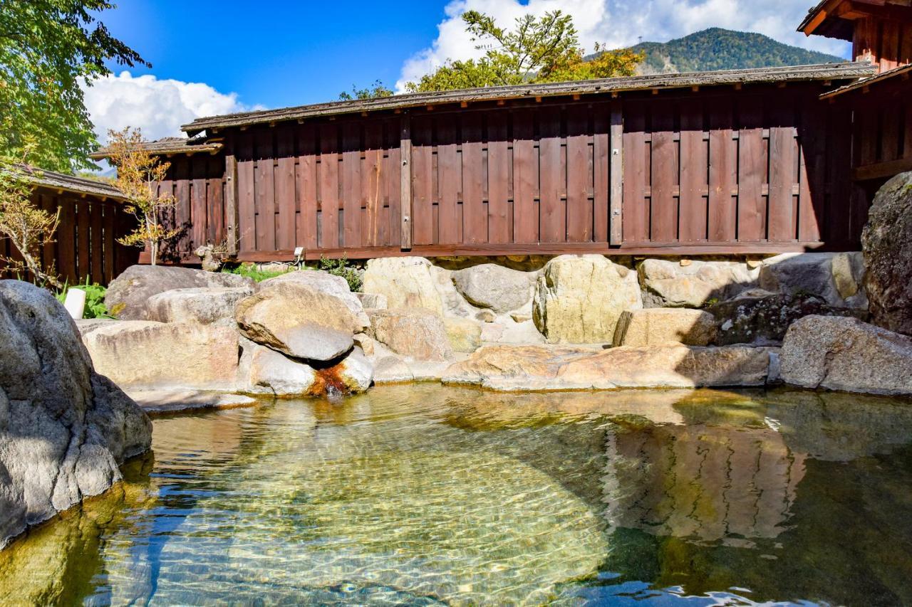 Resort Inn Chirorian 高山市 エクステリア 写真